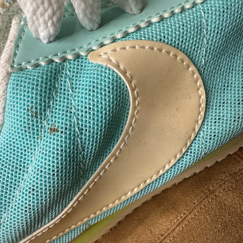 Nike Cortez SIZE 9* mesh* Good condition* aqua blue neon green/yellow - Picture 10 of 10